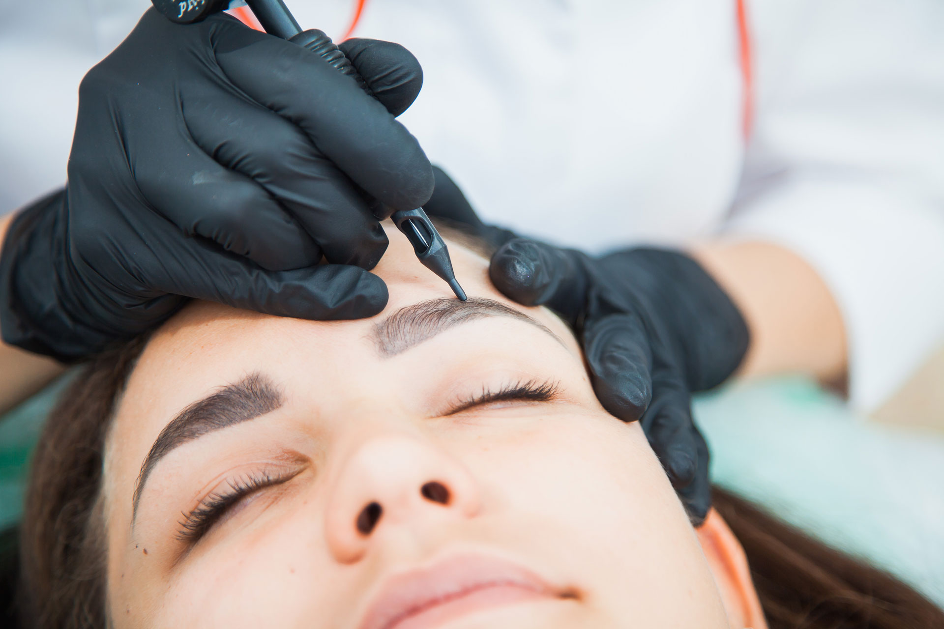 Powder Brows Permanent Make-up Augenbrauen in Graz
