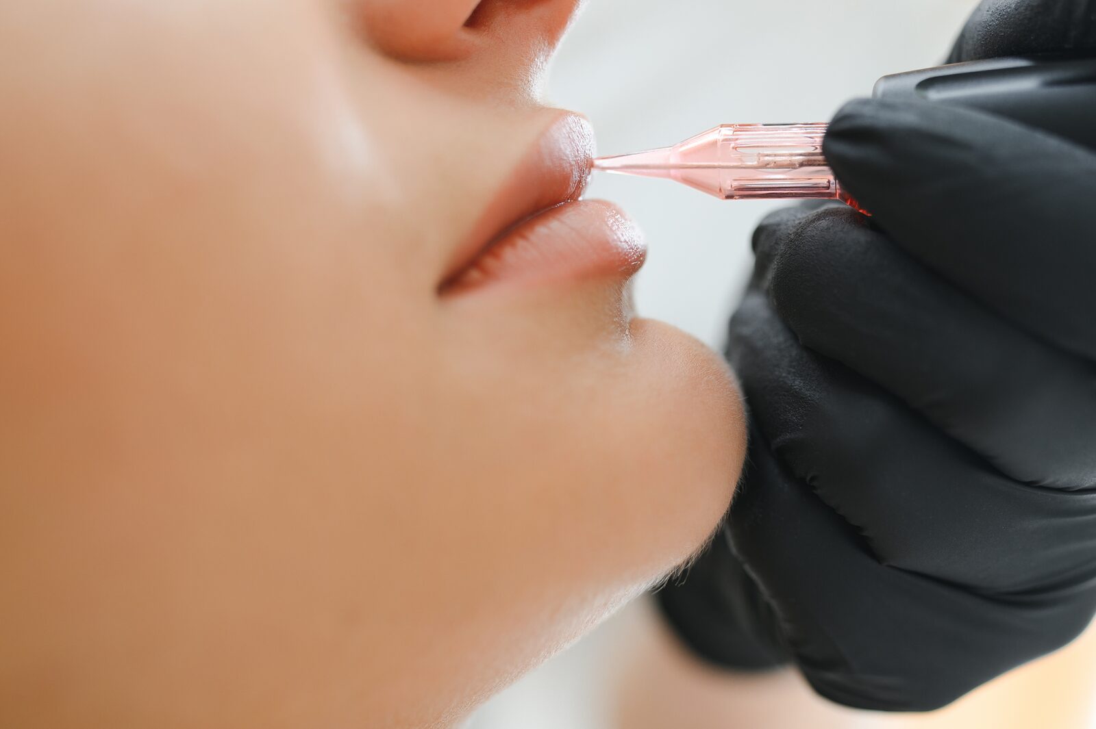 Lip Blush in Graz: Permanent Make-up an den Lippen